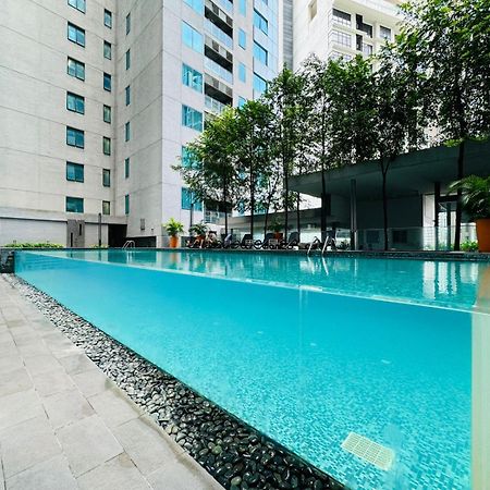 Summer Suites Klcc By Homestay Куала-Лумпур Экстерьер фото