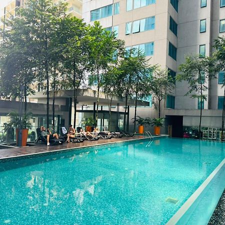 Summer Suites Klcc By Homestay Куала-Лумпур Экстерьер фото