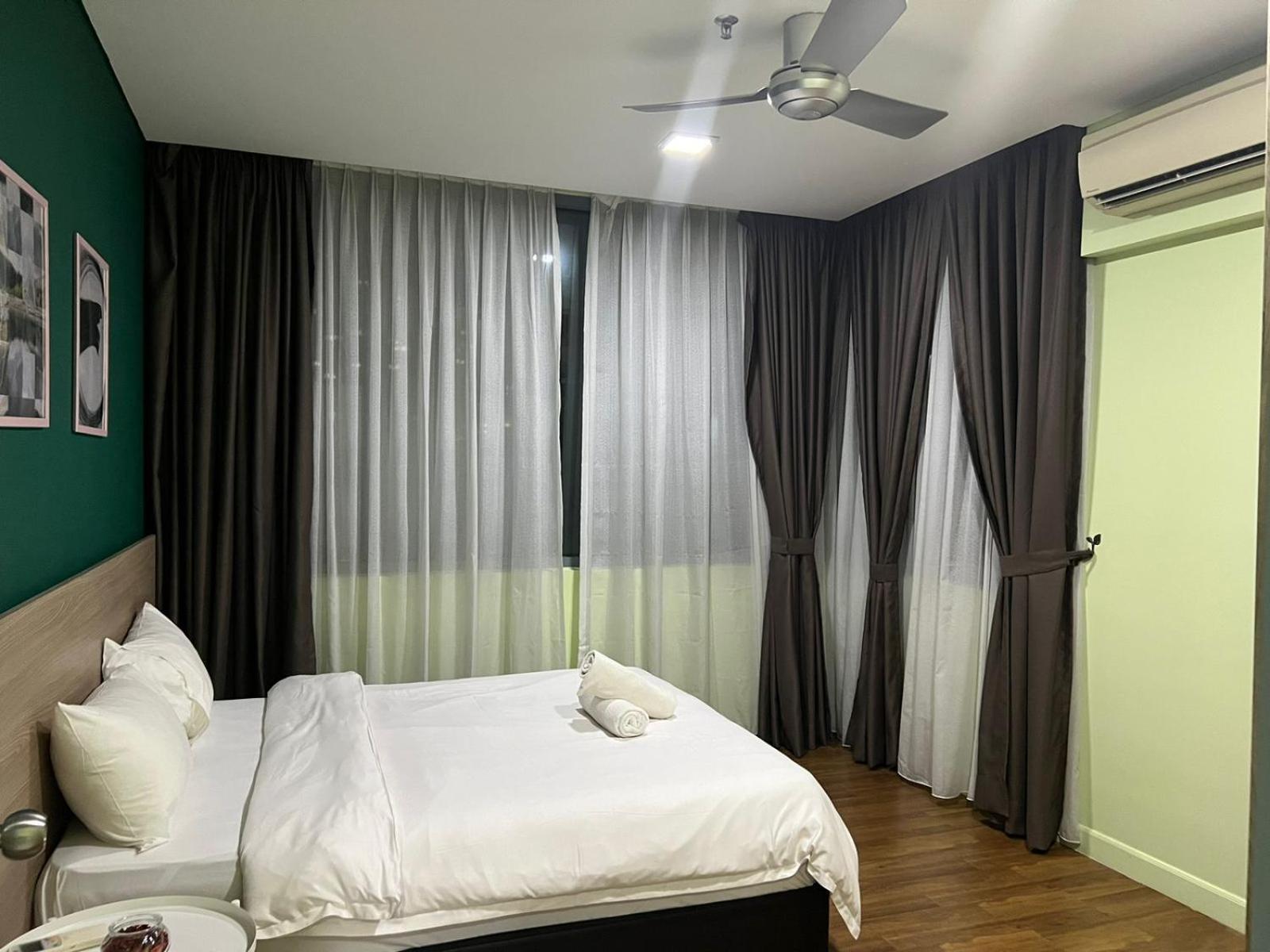 Summer Suites Klcc By Homestay Куала-Лумпур Экстерьер фото